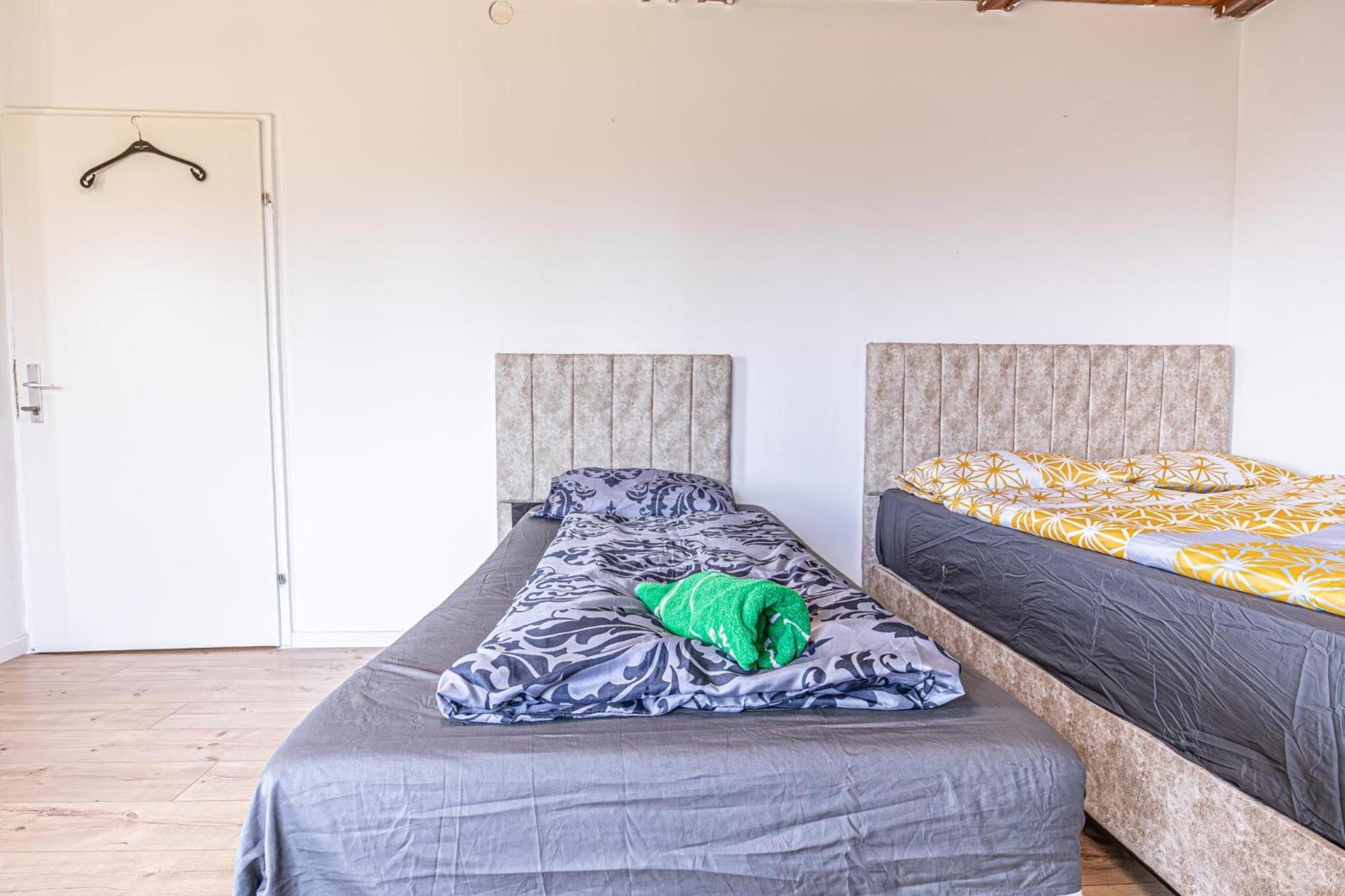 Comfy In Shared With Terrace And Garden * Wien